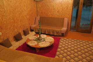 Гостевой дом Lodge Between The Pine Trees Dubočak Четырехместный номер эконом-класса с общей ванной комнатой-25