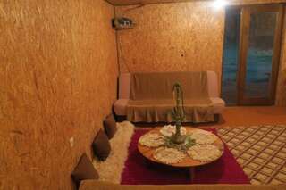 Гостевой дом Lodge Between The Pine Trees Dubočak Четырехместный номер эконом-класса с общей ванной комнатой-41
