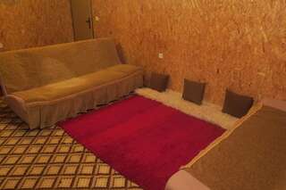 Гостевой дом Lodge Between The Pine Trees Dubočak Четырехместный номер эконом-класса с общей ванной комнатой-47
